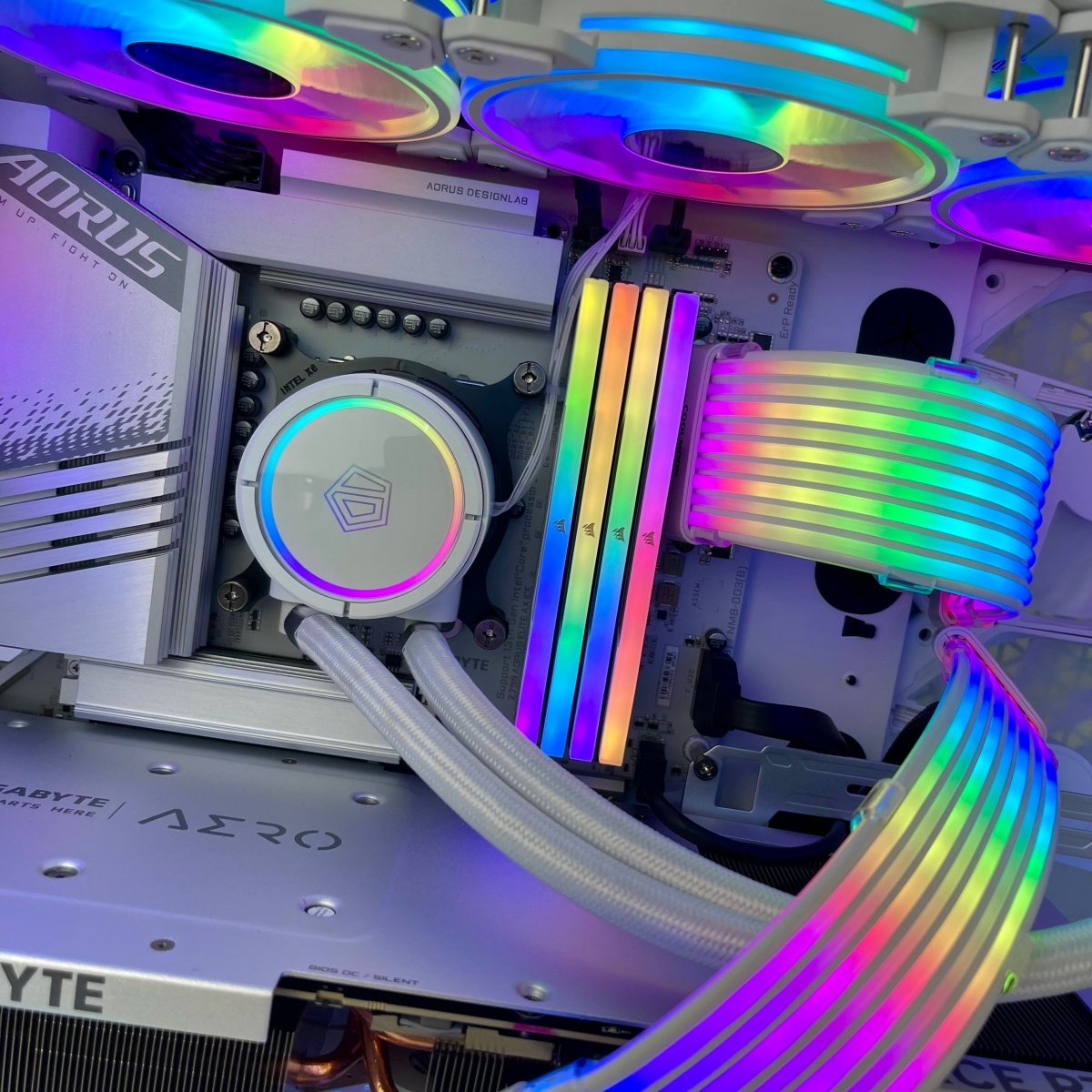 IGaming Ryzen 9 7950X | RTX 4080S-4090 | 64GB Ram | 5000D Titan Frostfiend