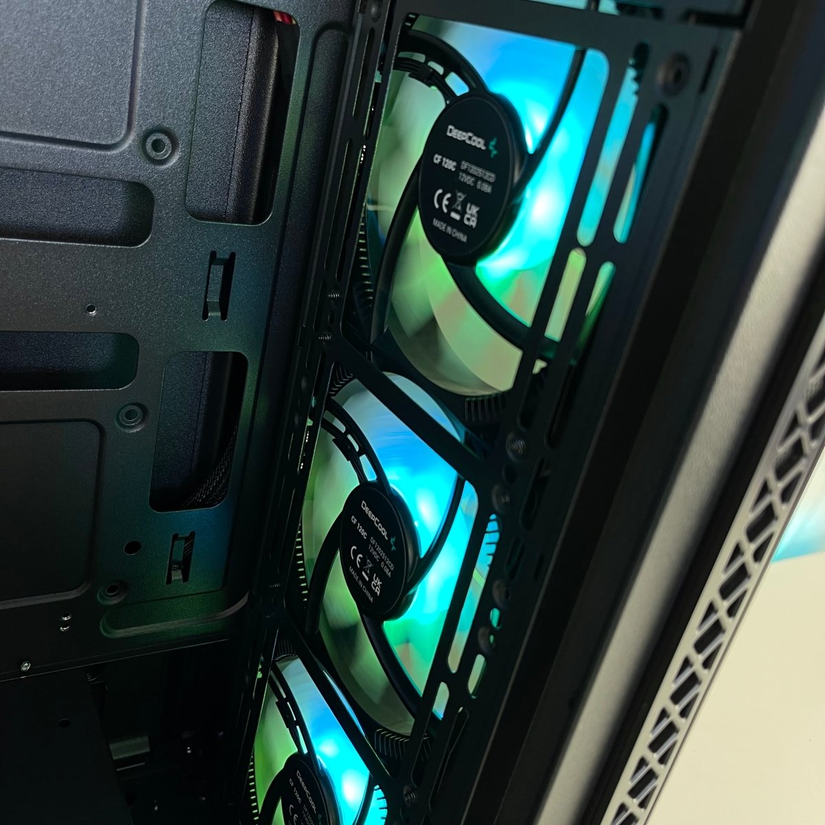 IGaming Ryzen 5 | RTX 4060/4060 ti | Rainbow Sage