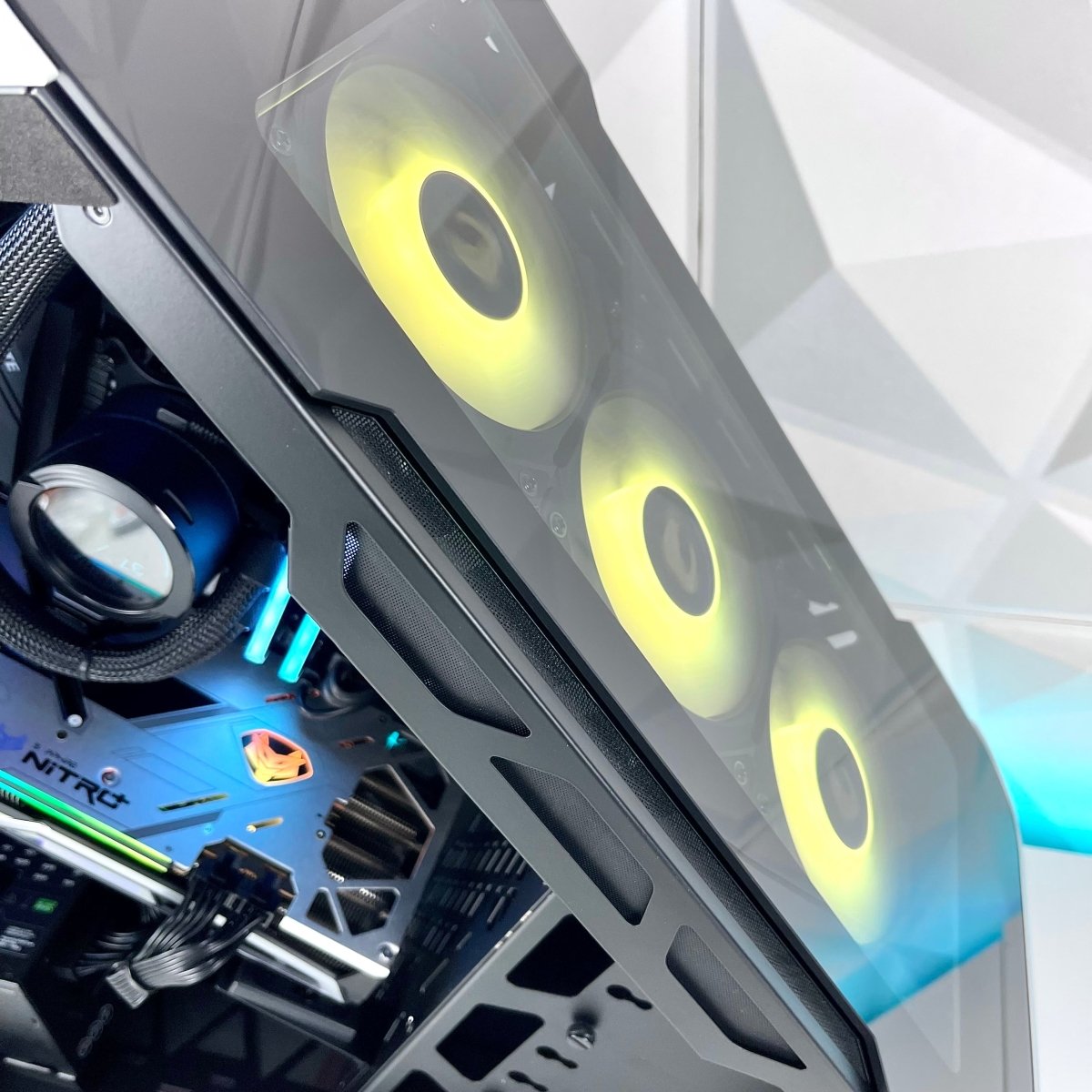 IGaming Ryzen 7 7700X/7800X3D | RTX 4070 super-4090 | 32GB DDR5 TR03-G