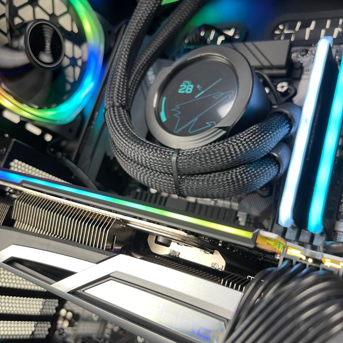 IGaming Ryzen 7 7700X/7800X3D | RTX 4070 super-4090 | 32GB DDR5 TR03-G