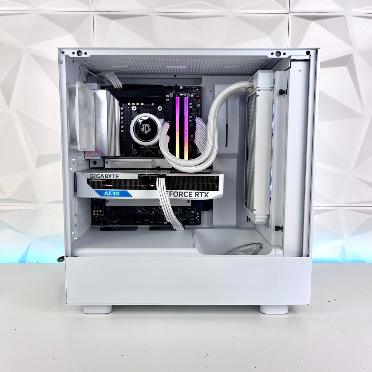 IGaming Ryzen 5/7 7700X | RTX 4060/4070 Ti | 32GB DDR5 | H5 Flow