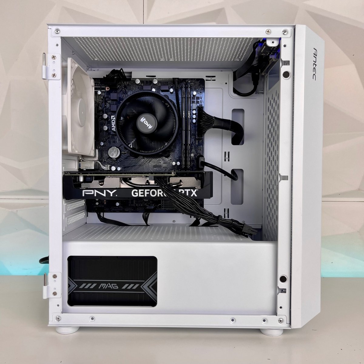 IGaming Core i5/i7 | RTX 4060-4070S | Arctic NX200M