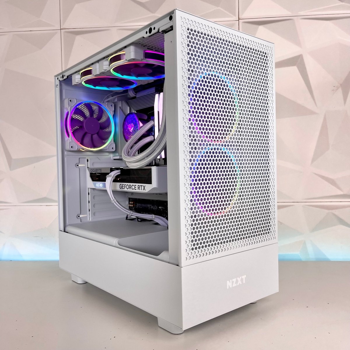 IGaming Core i5/i7 14700KF | RTX 4060/4070 Ti | 32GB DDR5 | H5 Purflow