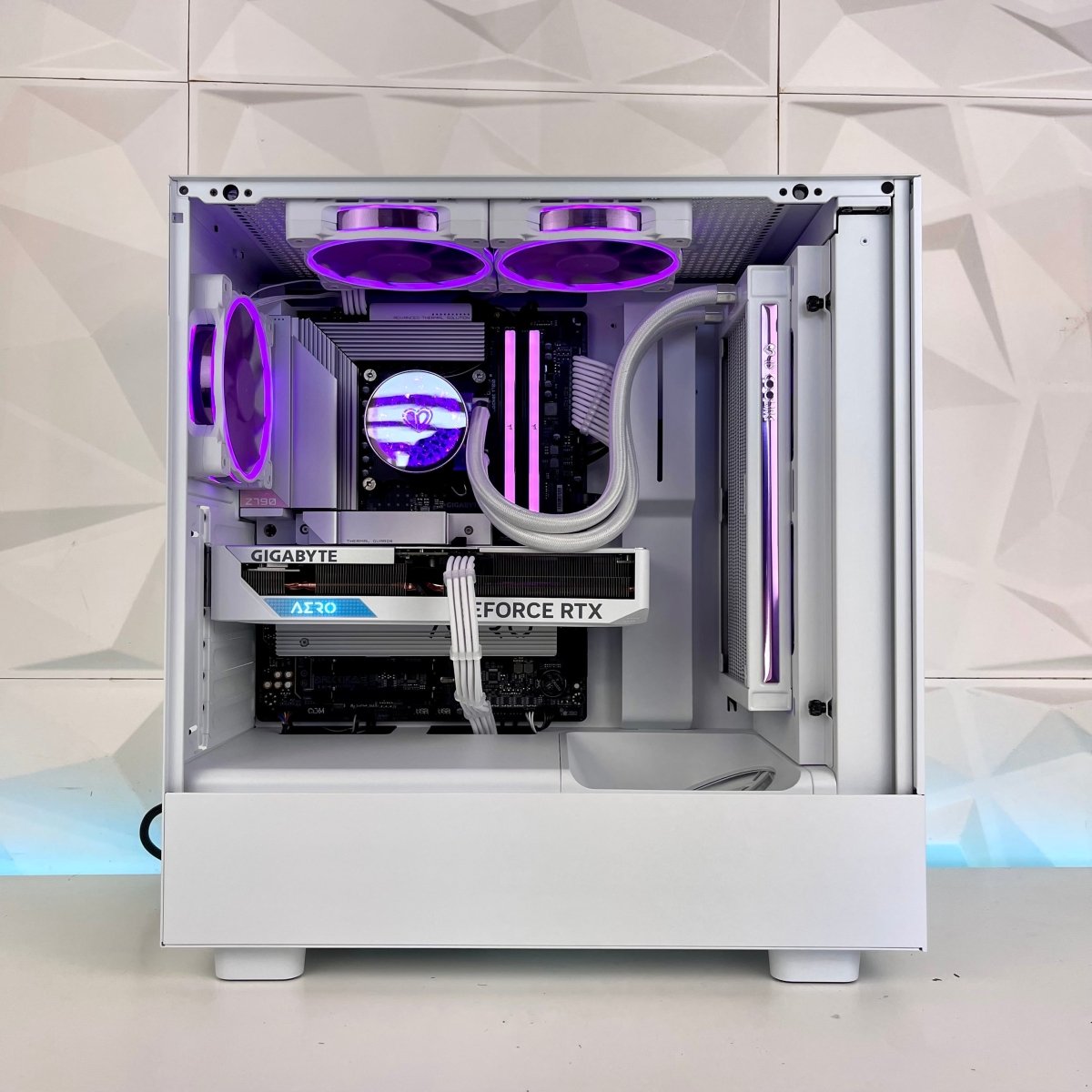 IGaming Ryzen 5/7 7700X | RTX 4060/4070 Ti | 32GB DDR5 | H5 Purflow