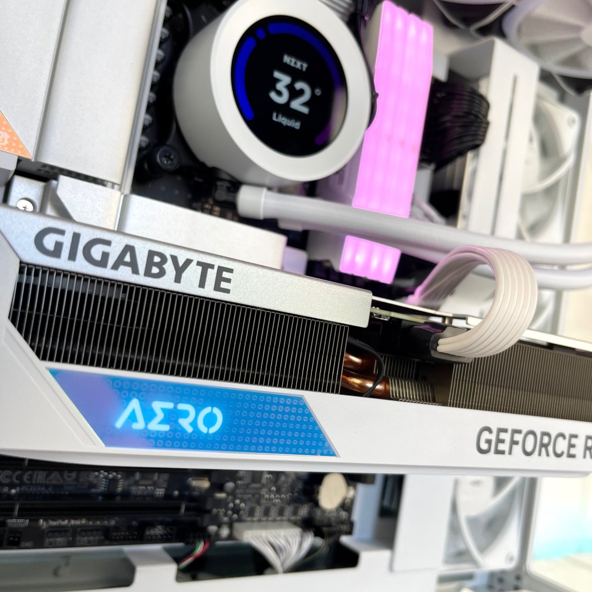 IGaming Ryzen 7/9 7950X3D | RTX 4070-4090 | 64GB DDR5 H9 Flow
