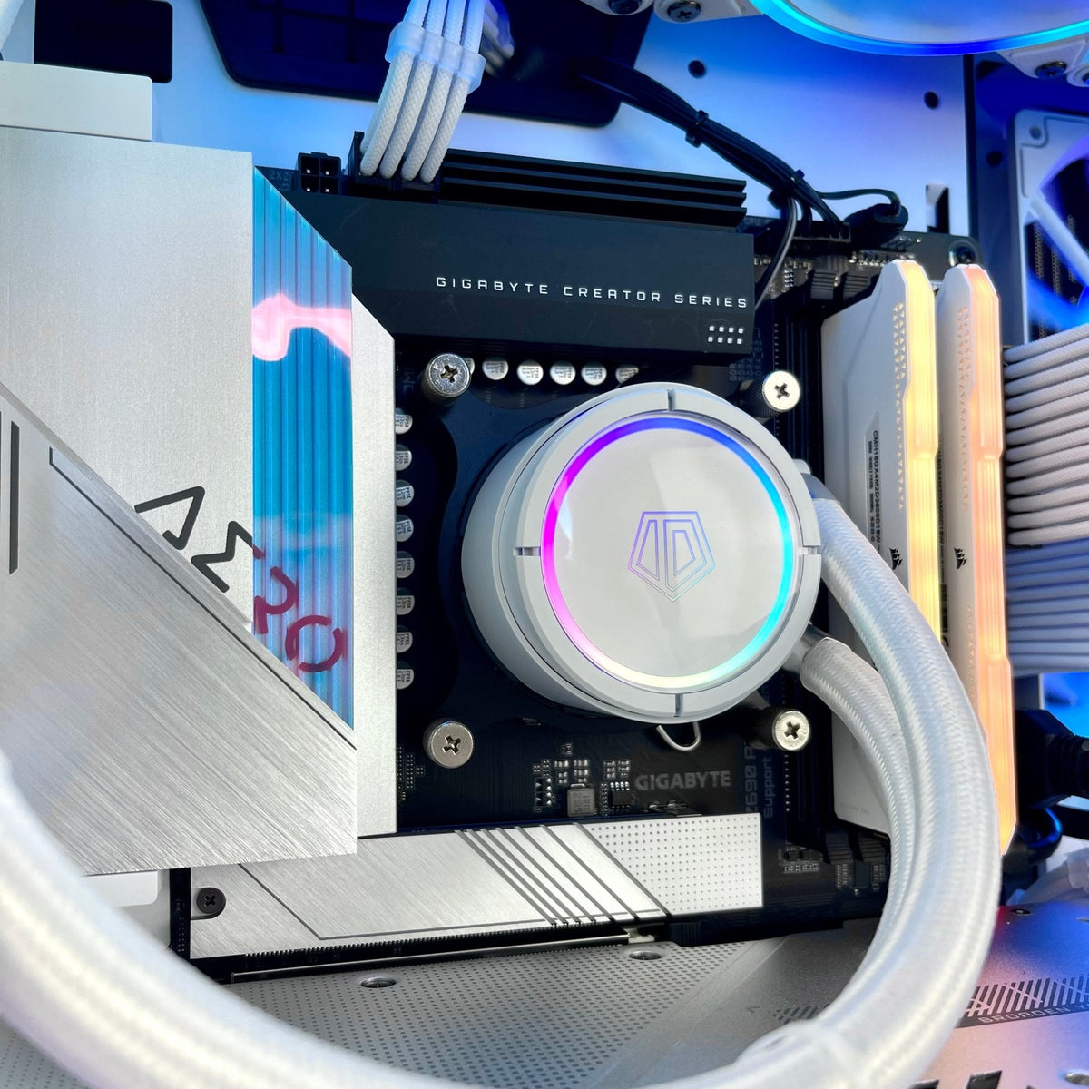 IGaming Intel Core i7 14700KF | RTX 4070/4070 Ti | Divine Light