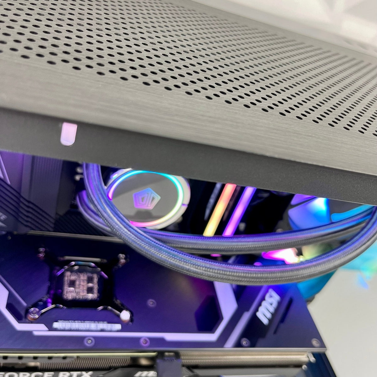 IGaming Intel Core i5 14600KF | RTX 4070 super-4080 | 32GB DDR5 Phenomenal