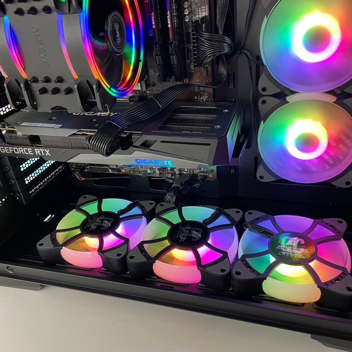 IGaming RTX 4060 Ti/ RTX 4070S | Intel 12th Gen 12600KF | P120 Black