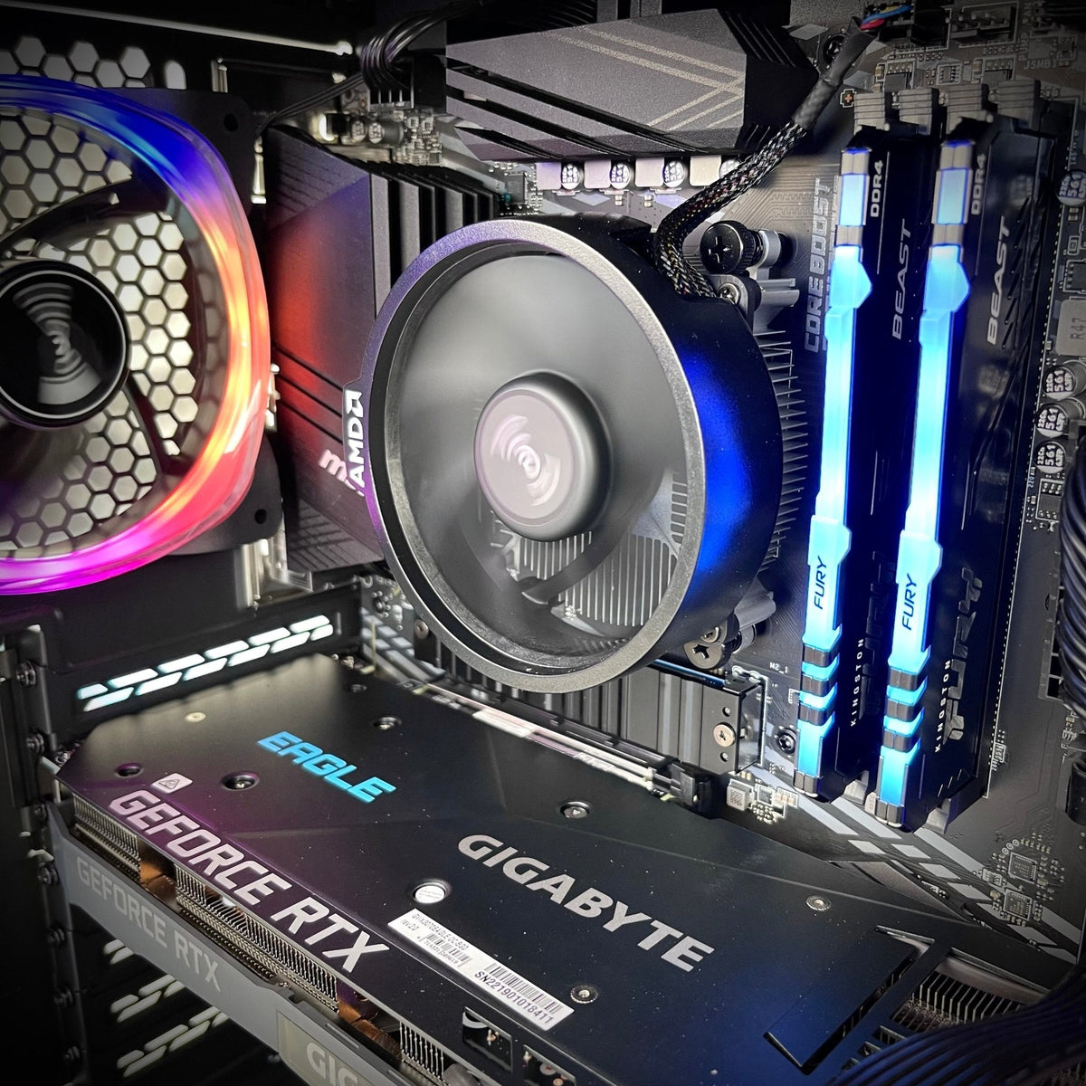 IGaming Ryzen 5 5600X | RTX 4060/4060 Ti/4070S | Lian-LI Mini