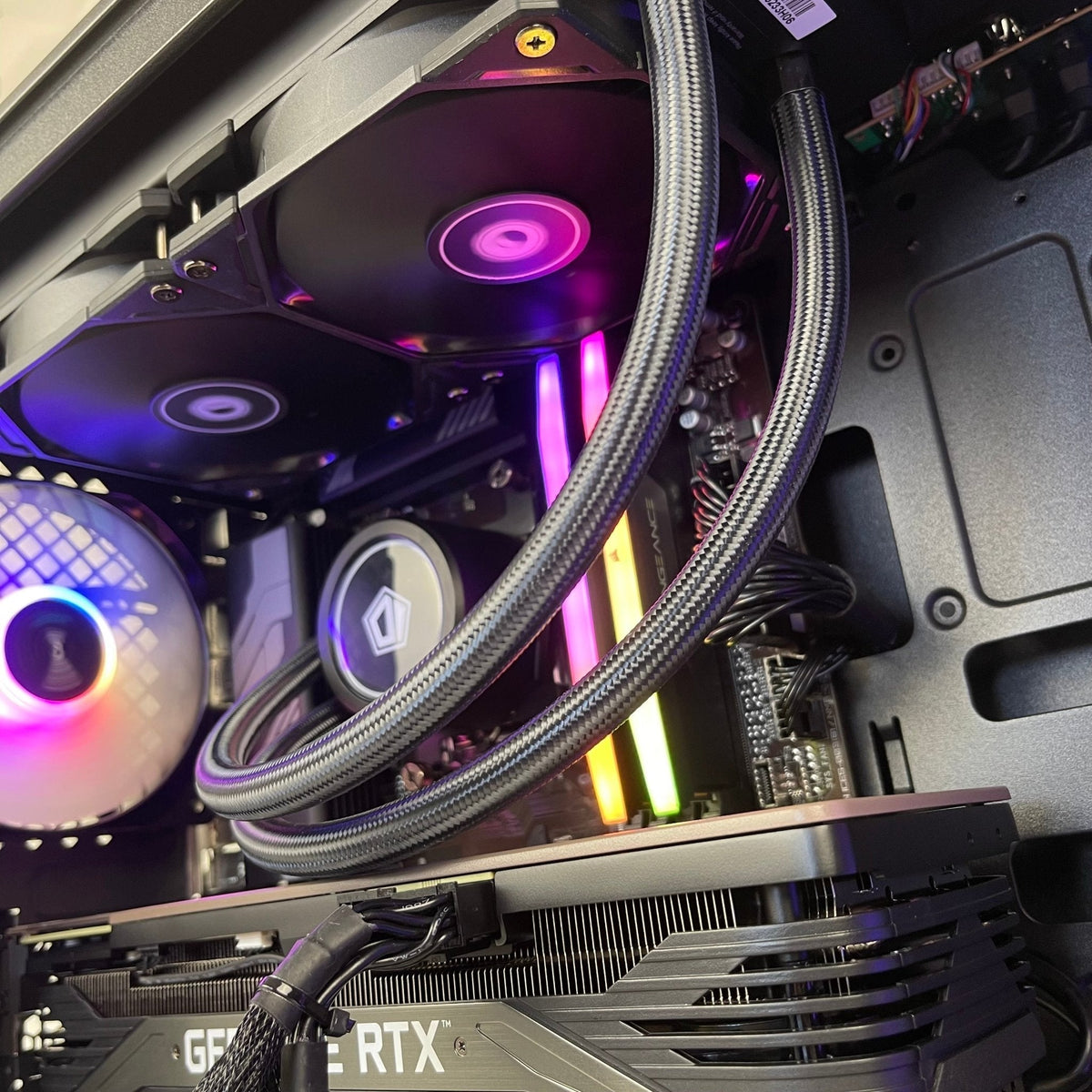 IGaming Ryzen 5 7600X | RTX 4060 Ti-4070 Ti super | 32GB DDR5 Devastator