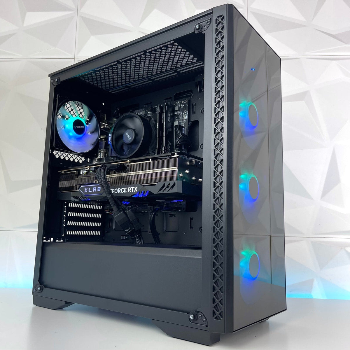 IGaming Ryzen 5/7 5700x | RTX 4080 | 32GB Mystic Gaming