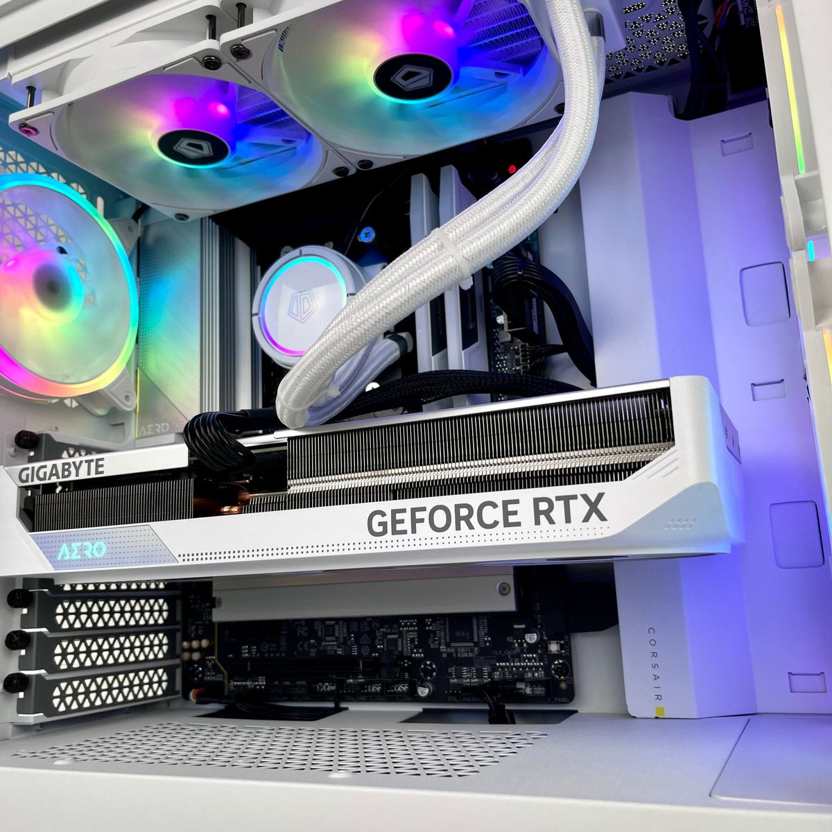 IGaming Ryzen 7 7700x | RTX 4070 Ti | 32GB DDR5 ArcticBlaze 4000D