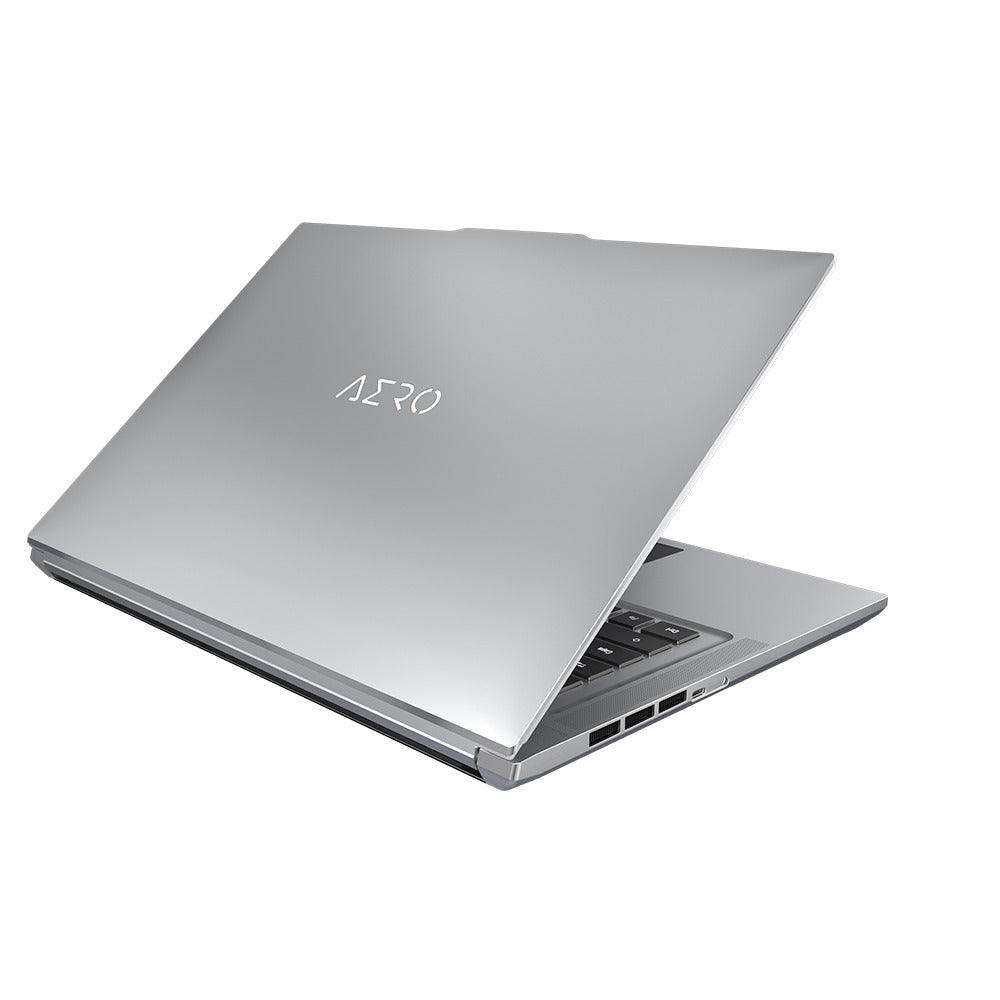 Gigabyte Aero 16 XE5-73PH934AH Gaming Laptop (Silver) | 16” UHD (3840x2400) | i7-12700H | 16GB DDR5 | 1TB SSD | RTX 3070Ti | Windows 11 Home | Aero Backpack | Aorus M4 Mouse | Aorus H1 Headset