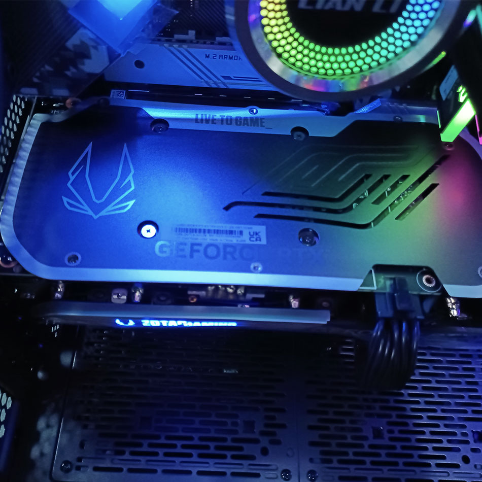 Sophos Lancool Gaming PC | Ryzen 7 5800X | 16 GB RAM | 1 TB SSD | RTX 4070 | Windows 11 Home