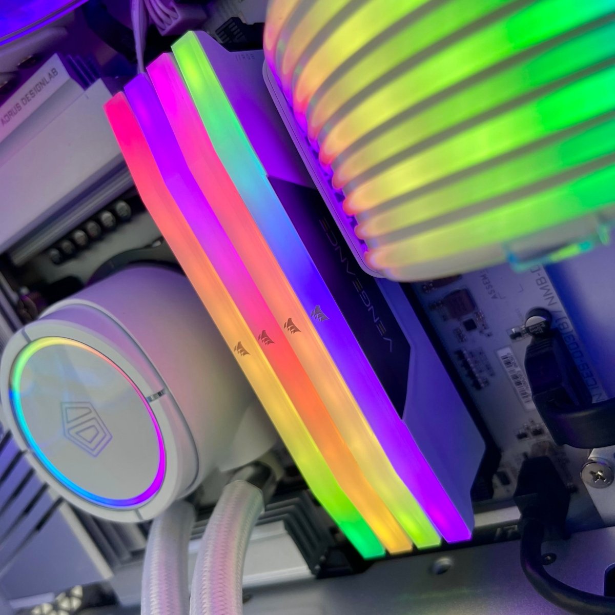 IGaming Ryzen 9 7950X | RTX 4080S-4090 | 64GB Ram | 5000D Titan Frostfiend