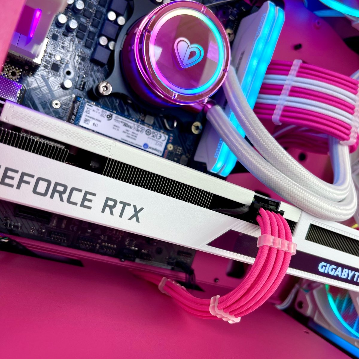 IGaming Intel Core i5 12400F | RTX 4060/4060 TI | Pink Gamer Pixel