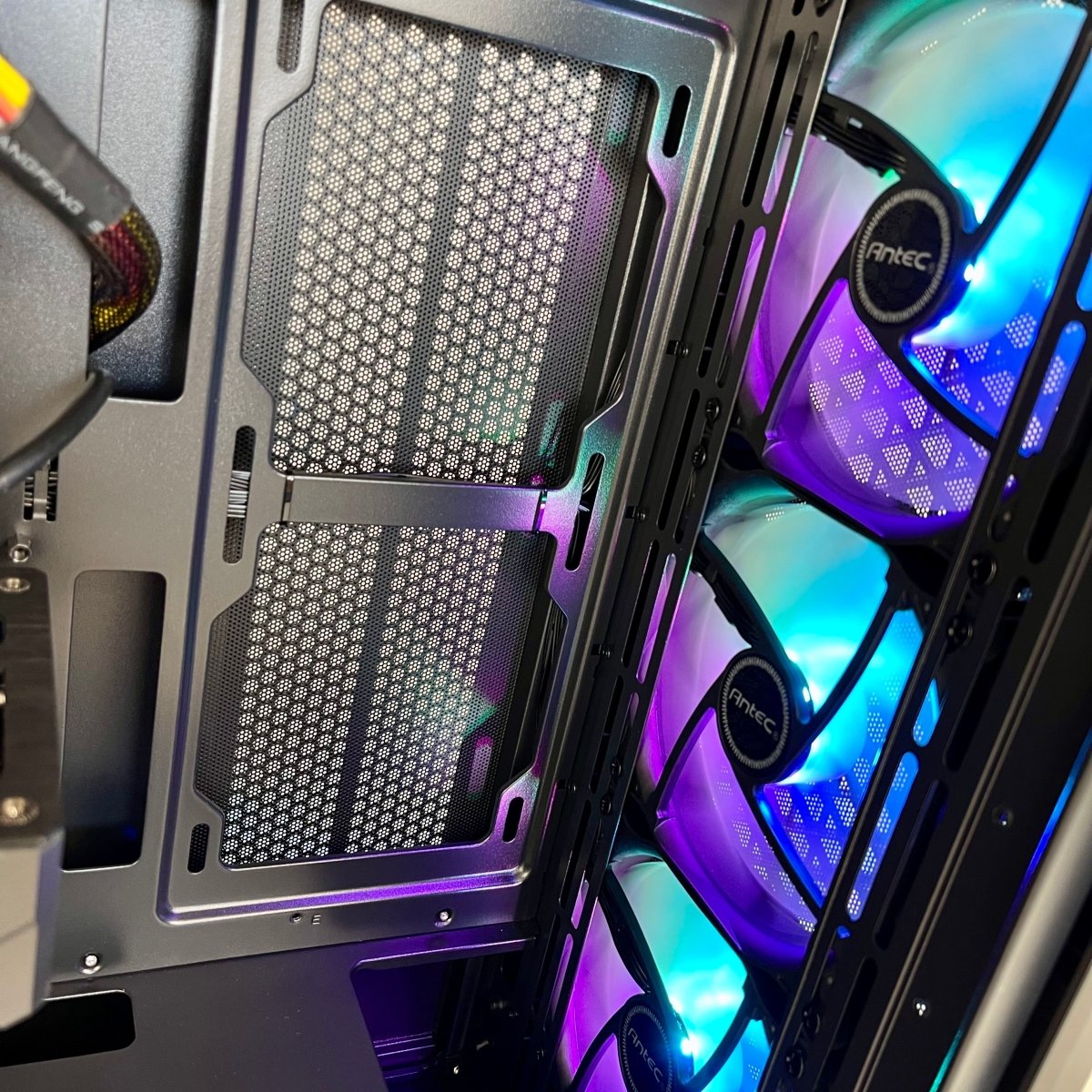 IGaming Intel Core i5/i7 | RTX 4060/4070S | SageBlaze Blue