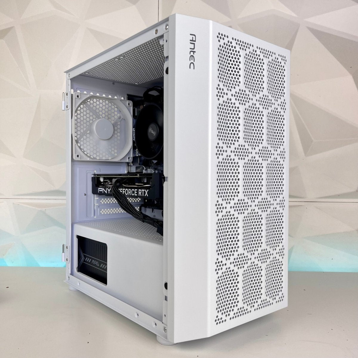 IGaming Core i5/i7 | RTX 4060-4070S | Arctic NX200M
