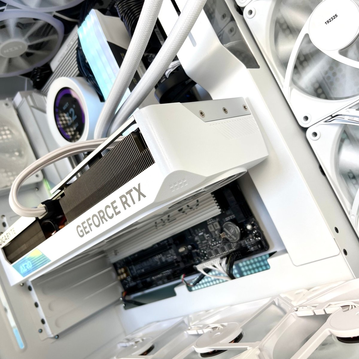 IGaming Ryzen 7/9 7950X3D | RTX 4070-4090 | 64GB DDR5 H9 Flow