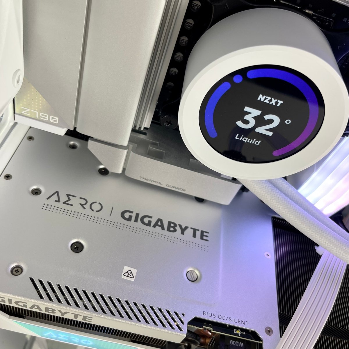 IGaming Ryzen 7/9 7950X3D | RTX 4070-4090 | 64GB DDR5 H9 Flow