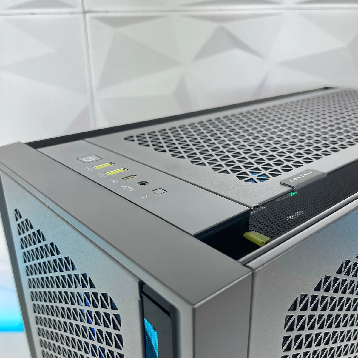 IGaming Intel Core i9 14900KF | RTX 4090 OC 24G | Corsair 5000D Black