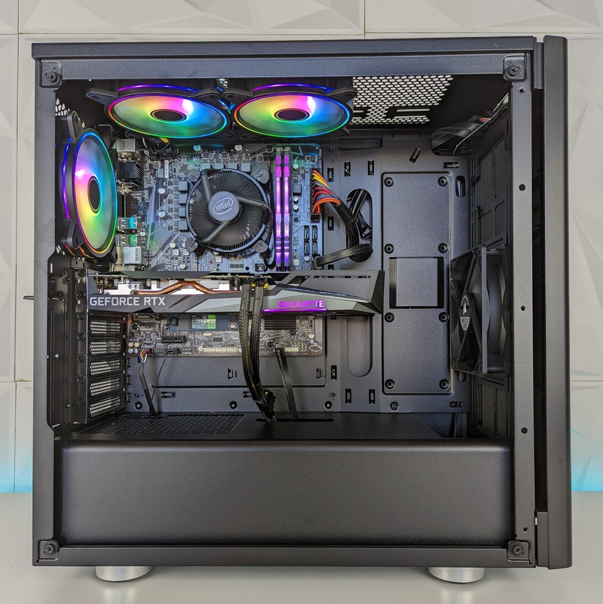 IGaming Intel i5 13400F | RTX 4060/4060 Ti | Black 275R