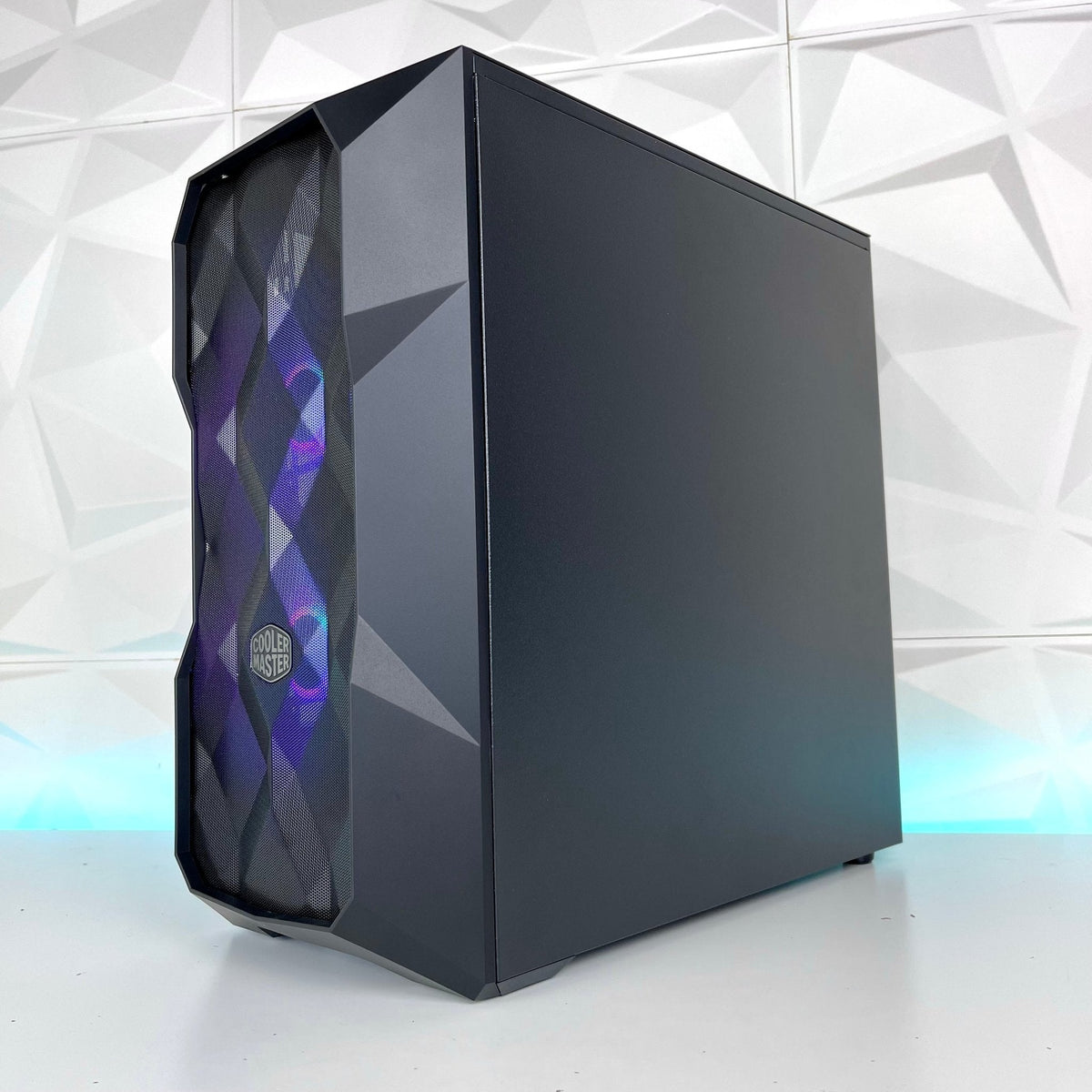 IGaming Ryzen 5 5600 | RTX 4060/4060 Ti | TD300 Crystal Dark