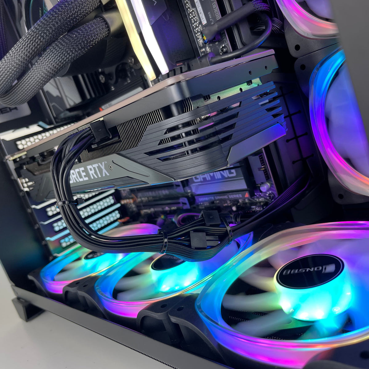 IGaming Ryzen 7 7700X | RTX 4070 Super-4080 | 32GB DDR5 Lian-Li Master