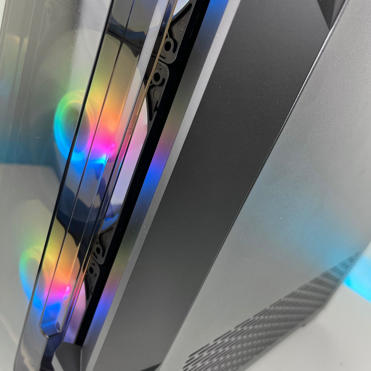 IGaming Ryzen 5 7600X | RTX 4060-4070 Ti super |  Flux DF600