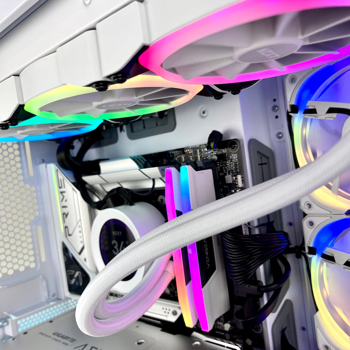 IGaming Core i7 14700KF | RTX 4080 Aero OC | Kraken Evo