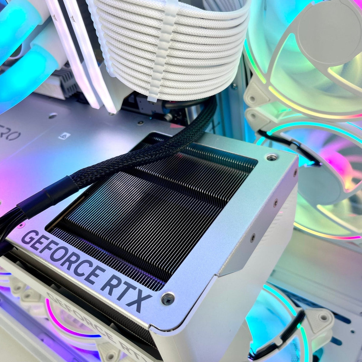 Ultimate Gaming Computer | Ryzen 9 7900X | RTX 4080 Aero | 32Gb 6000mhz | Everest
